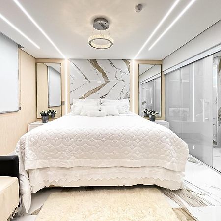 M N Flats - Flat Dentro Do Hotel Wi Av Ibirapuera 2927 圣保罗 外观 照片